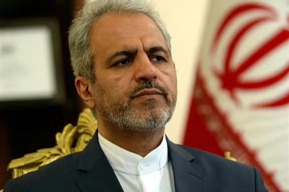 د ایران سفیر